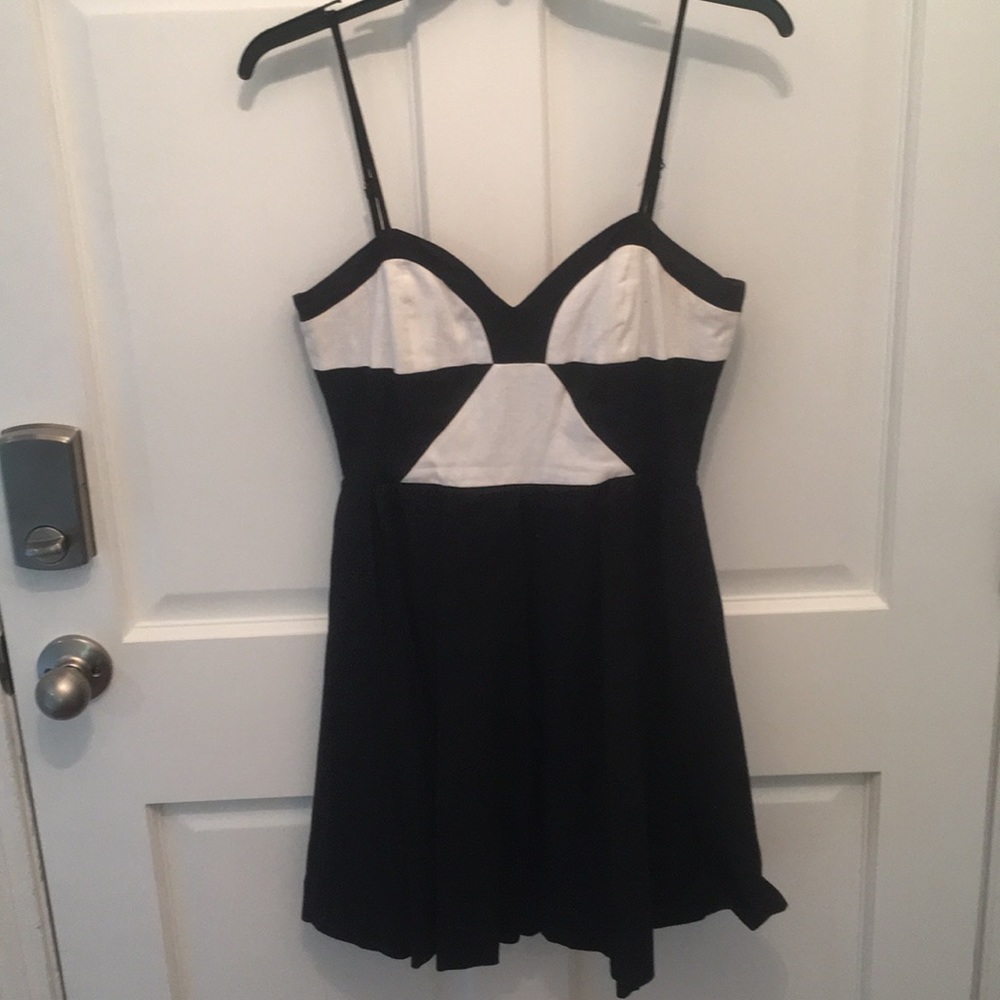 BB Dakota spaghetti strap skater dress